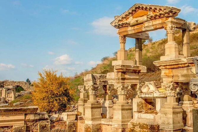 explore-history-with-ephesus-tour-and-relax-with-turkish-bath
