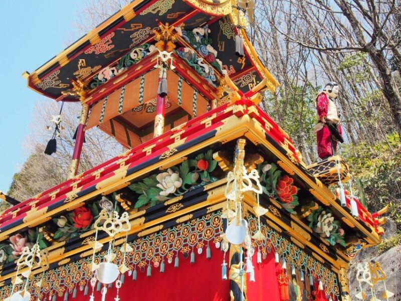 from-takayama-immerse-in-takayamas-rich-history-and-temple