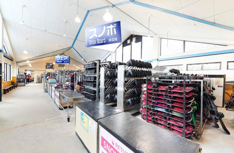 from-tokyo-fujiyama-snow-resort-yeti-day-tour