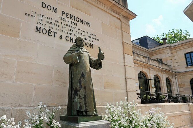 full-day-champagne-pommery-small-group-tour