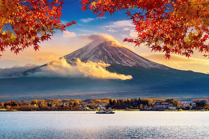 full-day-tour-at-mt-fuji-onsen-lake-kawaguchi-and-yamanaka