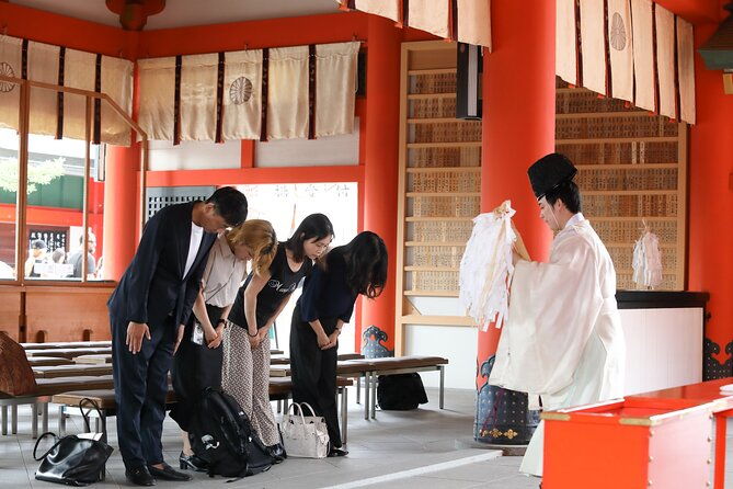 fushimi-inari-taishas-prayer-and-kagura-experience
