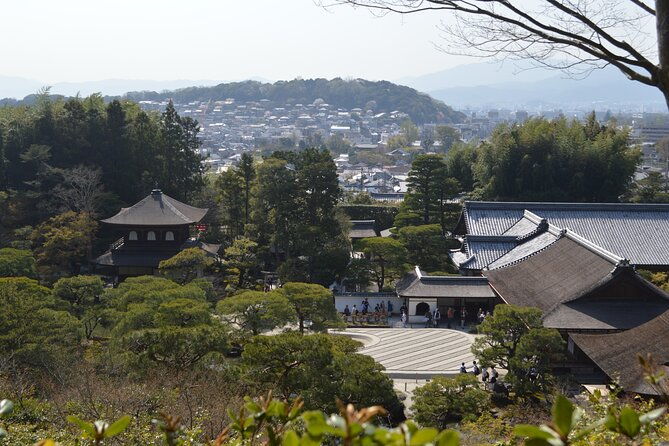 gems-of-east-kyoto-on-a-bike