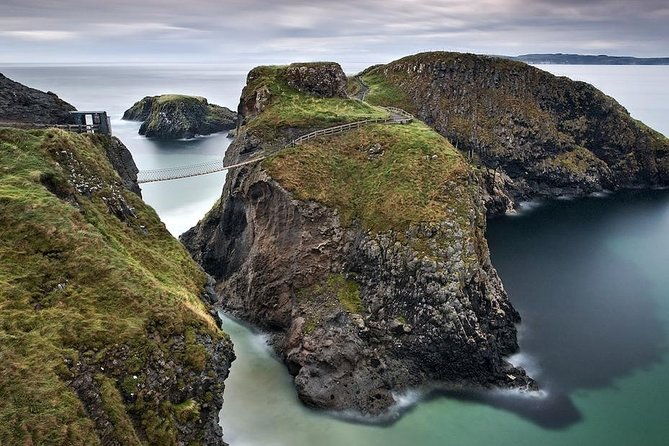 giants-causeway-tour-from-belfast-luxury-bus-castles-tour