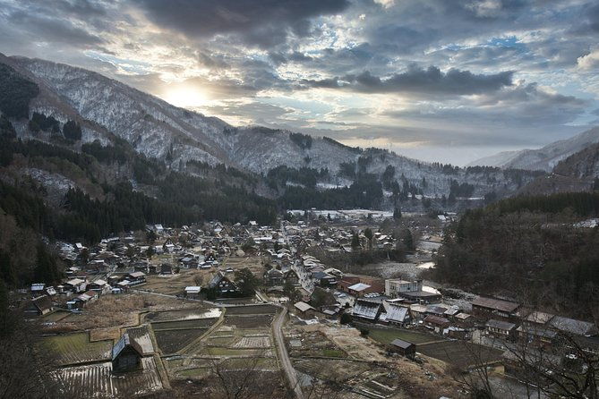gokayama-and-shirakawago-photoshoot-by-professional-photographer