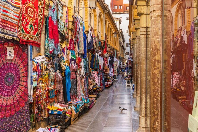 granada-scavenger-hunt-and-sights-self-guided-tour