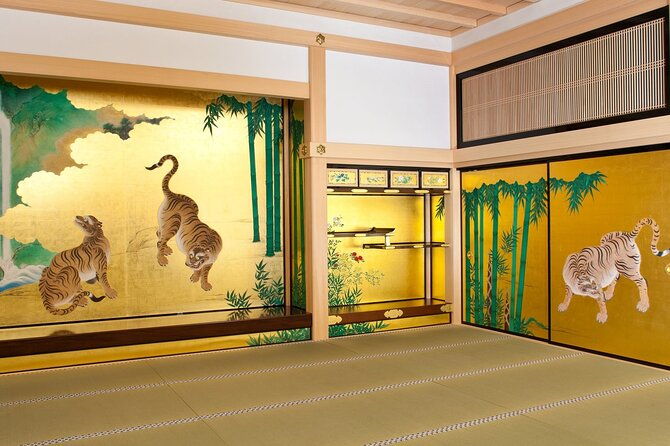 guided-half-day-tourpm-to-nagoya-castle-and-modern-technology-at-scmaglev