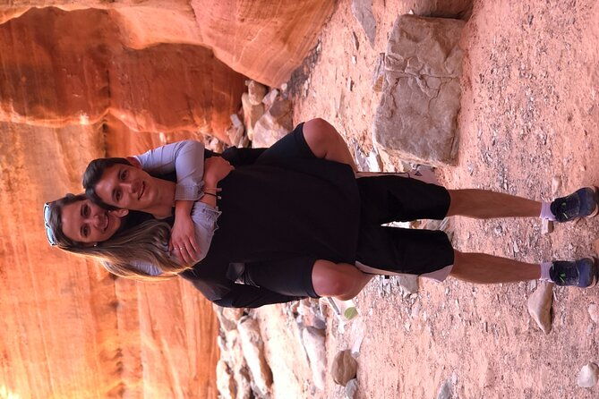 guided-hike-through-peek-a-boo-slot-canyon-small-group