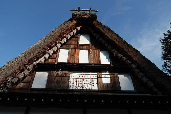 guided-tour-of-hida-folk-village
