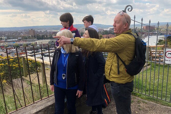 guided-walking-tour-suspension-bridge-clifton-splendour-city