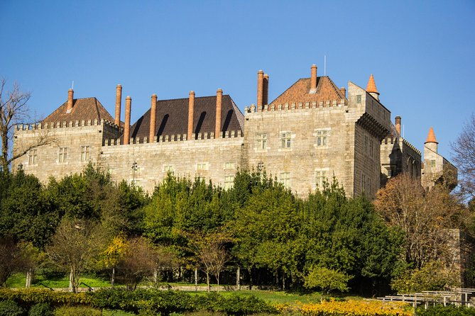 guimaraes-braga-small-group-tour-lunch-all-tickets-included