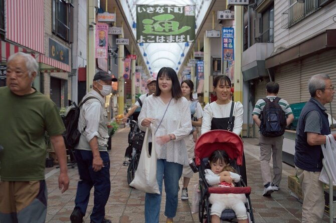 half-day-cooking-class-in-yokohama-local-shopping-district