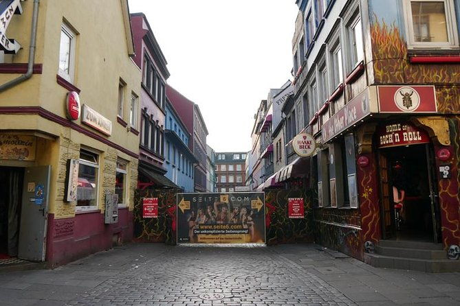 hamburg-reeperbahn-small-group-walking-tour
