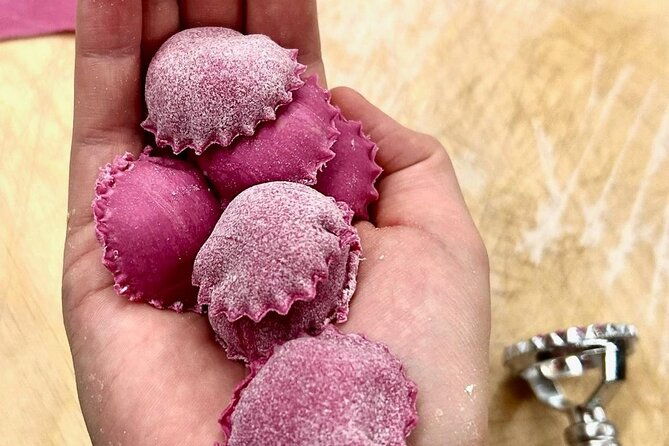 hands-on-cooking-class-with-the-somelier-in-venice