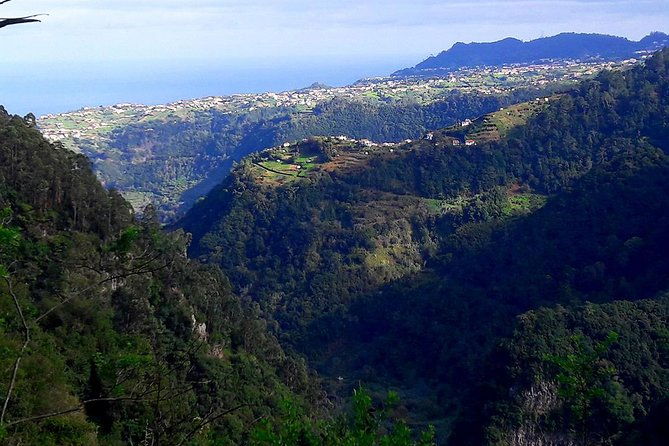 hidden-corners-levada-walk-from-funchal