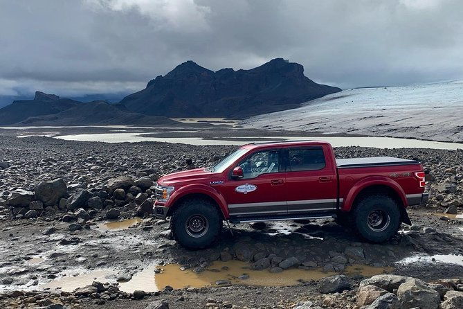 highlights-of-iceland-private-guided-super-jeep-tour