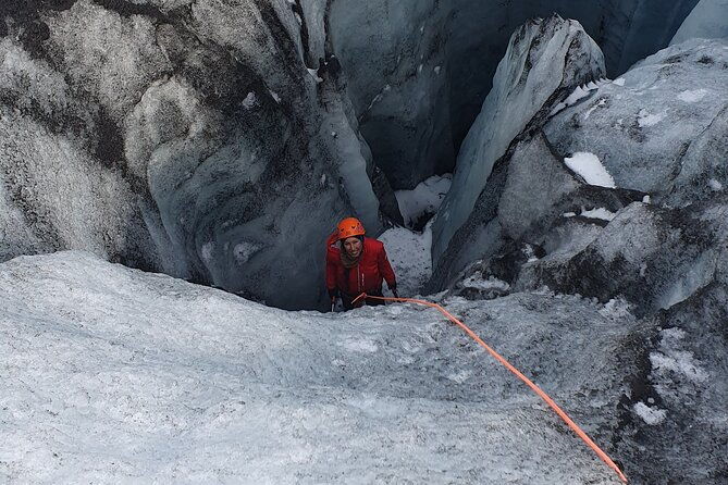 ice-climbing-at-solheimajokull