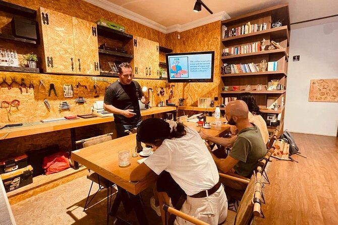 istanbul-turkish-coffee-making-fortune-telling-workshop
