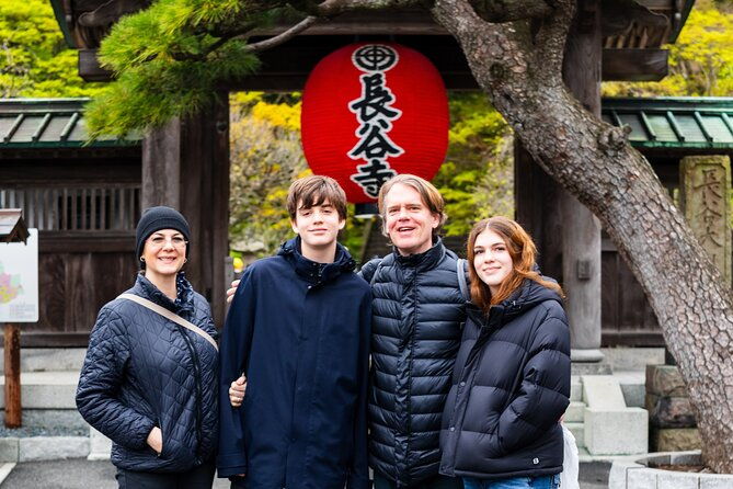 kamakura-tour-with-pro-photographer-great-buddha-hase-temple