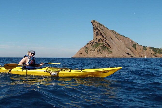kayak-tour-at-calanques-national-park-ciotat