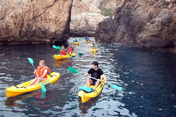 kayak-tour-to-malgrats-islands-from-santa-ponsa