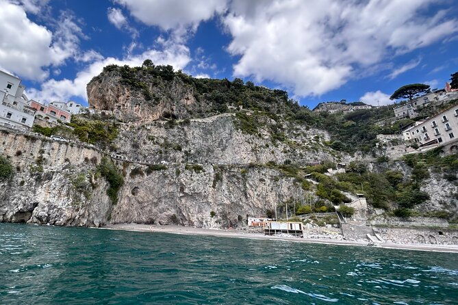 kayakingsnorkeling-in-amalfi-coast-maiori-sea-caves-and-beach