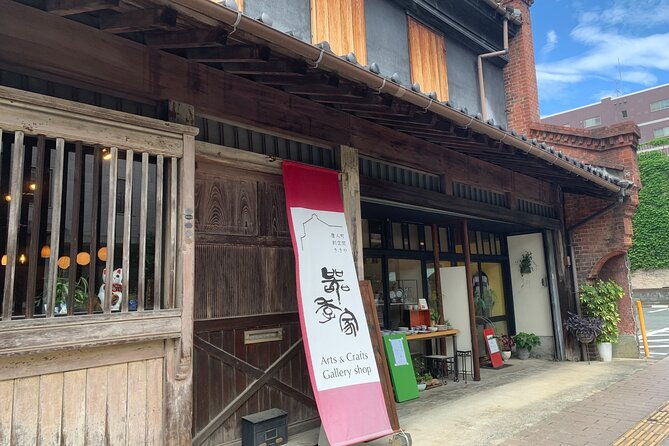 kumamoto-castle-town-walking-tour-with-local-guide