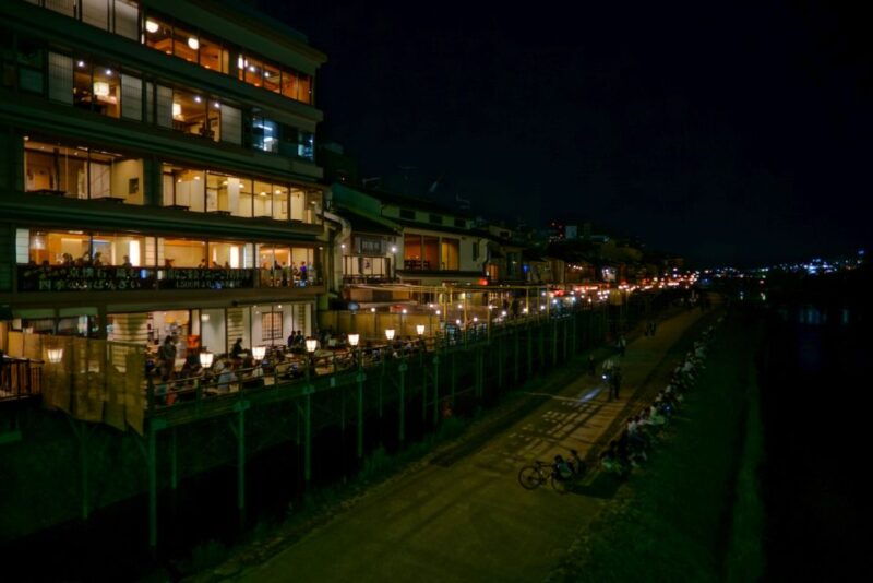 kyoto-3-hour-night-foodie-tour-in-gion