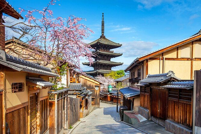 kyoto-fullday-tour-kinkakuji-kiyomizu-dera-and-fushimi-inari