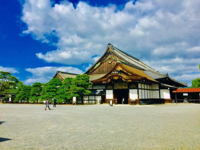 kyoto-tour-to-kyoto-imperial-palace-and-nijo-castle