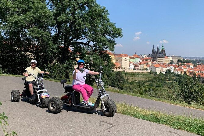 live-guided-%ef%b8%8ftrike-harley%ef%b8%8f-viewpoints-tour-of-prague