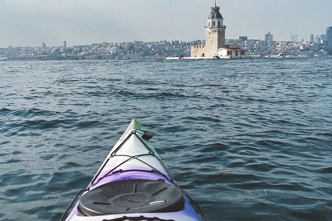 maidens-tower-canoe-tour-istanbul-from-the-waters