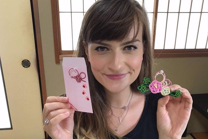 make-original-accessories-with-mizuhiki-experience-kanazawas-traditional-craft