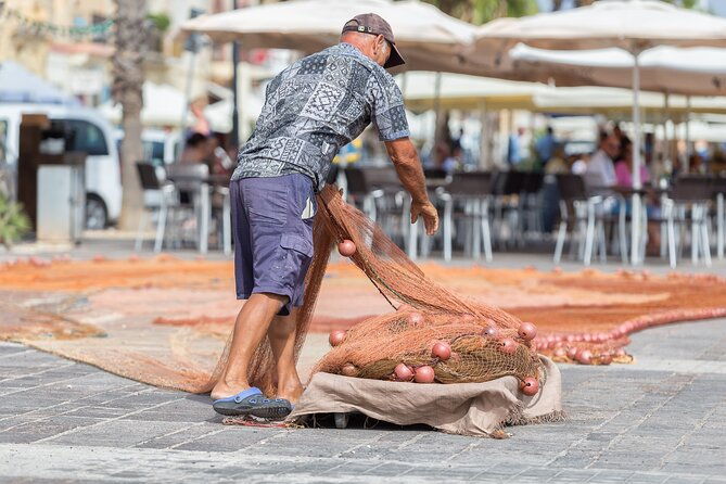 marsaxlokk-market-and-blue-grotto-guided-tour