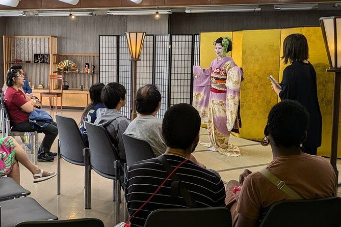 meet-maiko-meet-greet-maiko-show-experience-in-kyoto