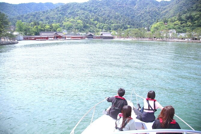 miyahama-onsen-cruise-tour-to-the-otorii-with-drone-shooting