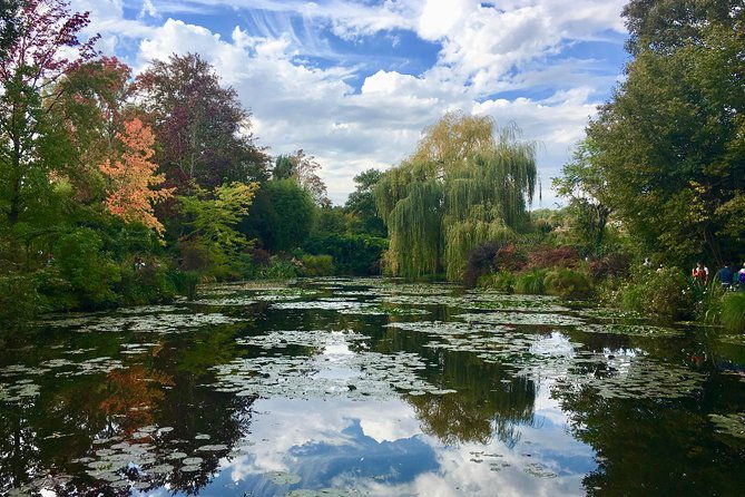 monets-gardens-house-with-art-historian-private-giverny-tour-from-paris