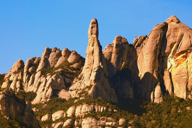 montserrat-half-day-with-cable-car-and-easy-hike-from-barcelona