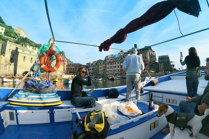 morning-boat-tour-to-cinque-terre-with-breakfast-and-brunch
