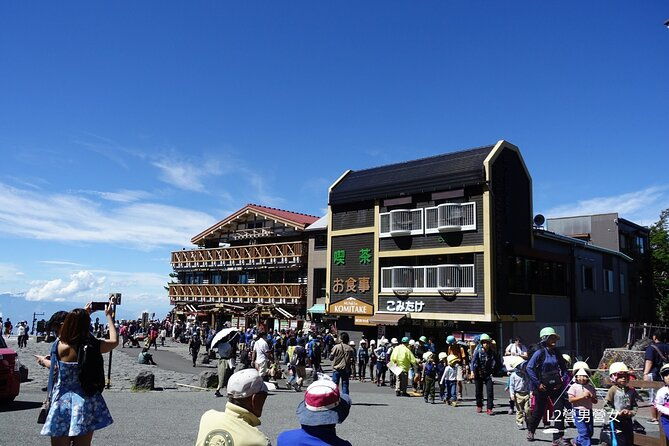 mt-fuji-5th-station-arakurayama-sengen-park-oshino-hakkai-tour