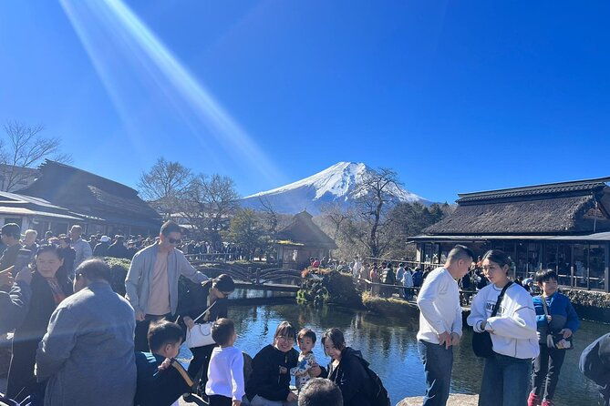 mt-fuji-lake-kawaguchiko-private-tour-with-pick-up
