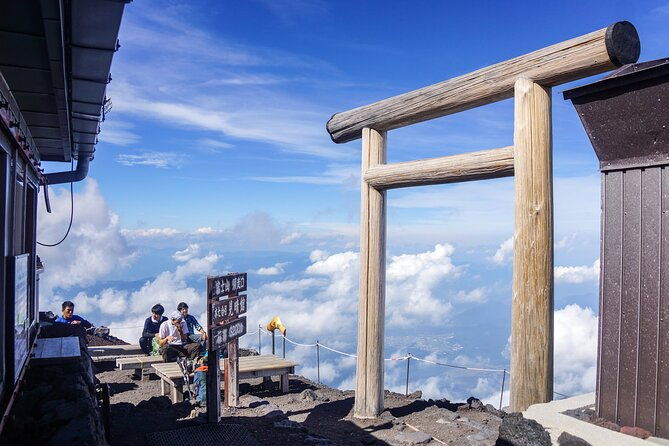 mt-fuji-private-sightseeing-day-trip-with-english-speaking-driver