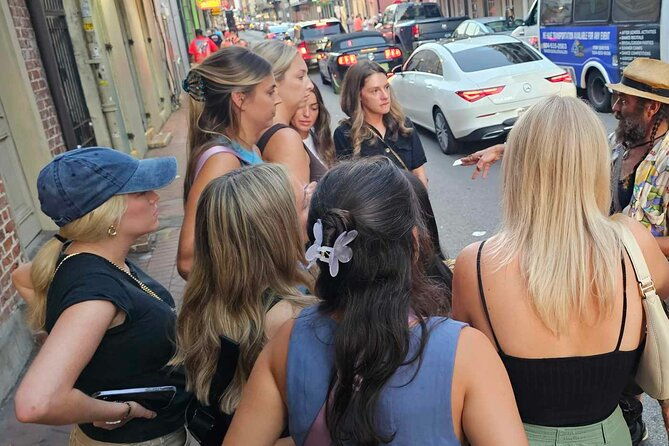 new-orleans-lewd-spirits-haunted-tour-with-bar-stops
