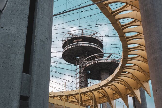 nyc-bus-tour-of-brooklyn-bronx-queens-contrasts-color-and-character