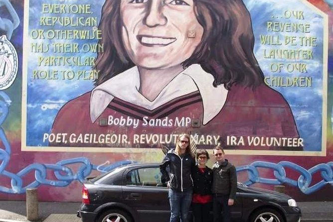 official-world-famous-belfast-taxi-tour