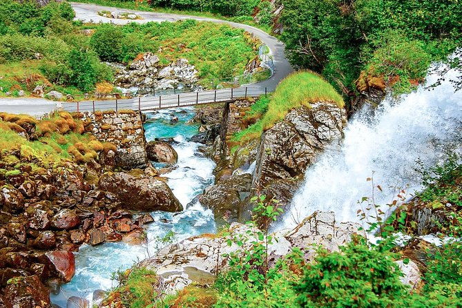 olden-shore-excursion-the-amazing-briksdal-glacier
