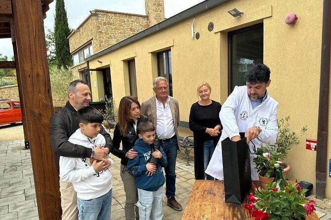 olive-oil-tours-and-tasting-at-frantoio-di-montalcino