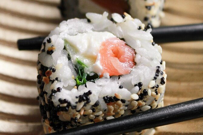 osaka-delights-traditional-japanese-food-tour