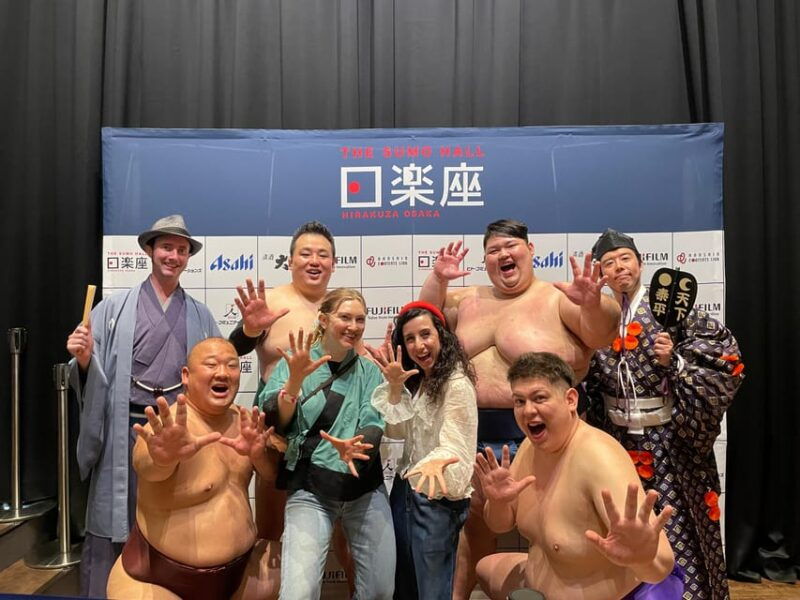 osaka-sumo-stage-show-with-bento-fight-photo-shooting