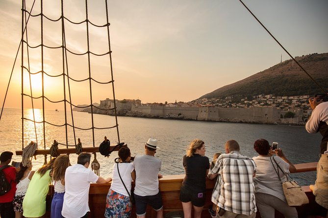 panoramic-sunset-cruise-from-dubrovnik